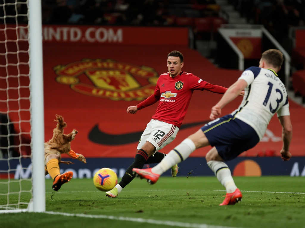 曼联热刺互秀失误，失球狂潮让人大呼过瘾！